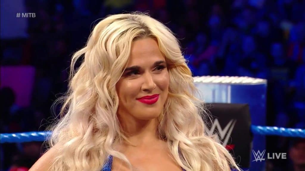 Lana Debuts